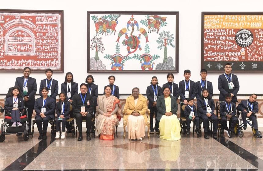 President Murmu Confers 17 Children With Pradhan Mantri Rashtriya Bal Puraskar