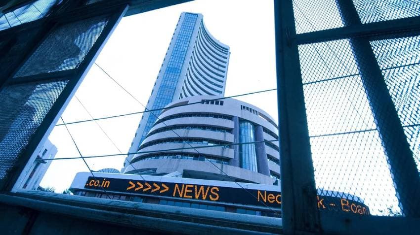 Indian Share Market Begins New Year On Flat Trajectory