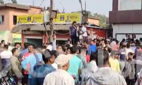 Two Shot Dead During Daylight Dacoity Bid In Jewelry Shop At Panikoili