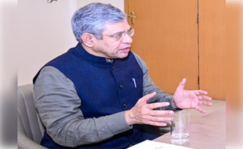 India-Made Hydrogen Train Engine Most Powerful: Railway Minister At 18th Pravasi Bharatiya Divas Convention
