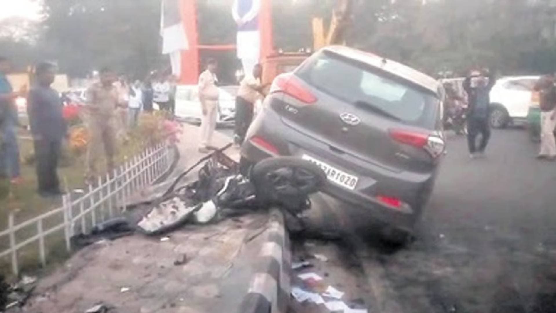 Two Killed In Road Accident At Raj Bhavan Square In Bhubaneswar