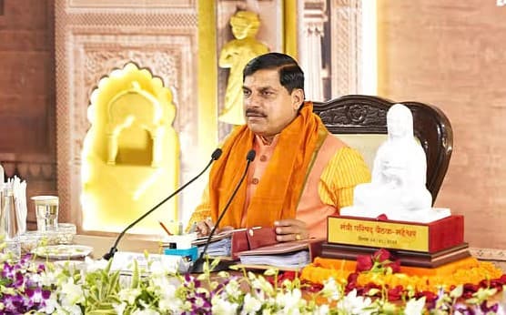 Madhya Pradesh Cabinet Approves Liquor Ban In 17 Religious Cities
