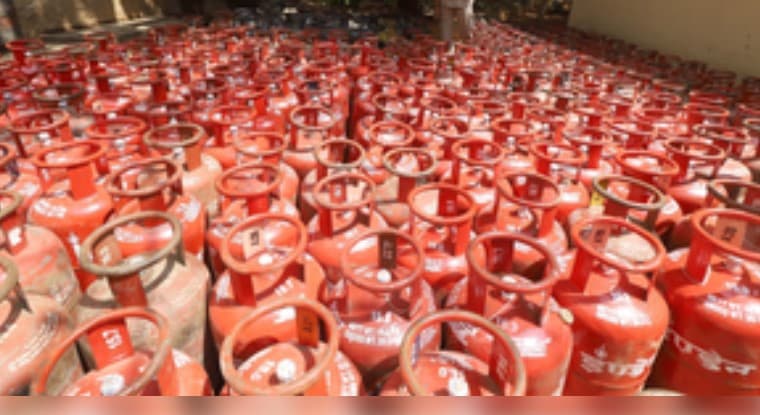 Commercial LPG Cylinder Prices Slashed By Rs 7 Ahead Of Union Budget