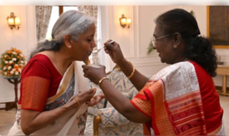 President Murmu Feeds Customary 'Dahi-Cheeni' To FM Sitharaman