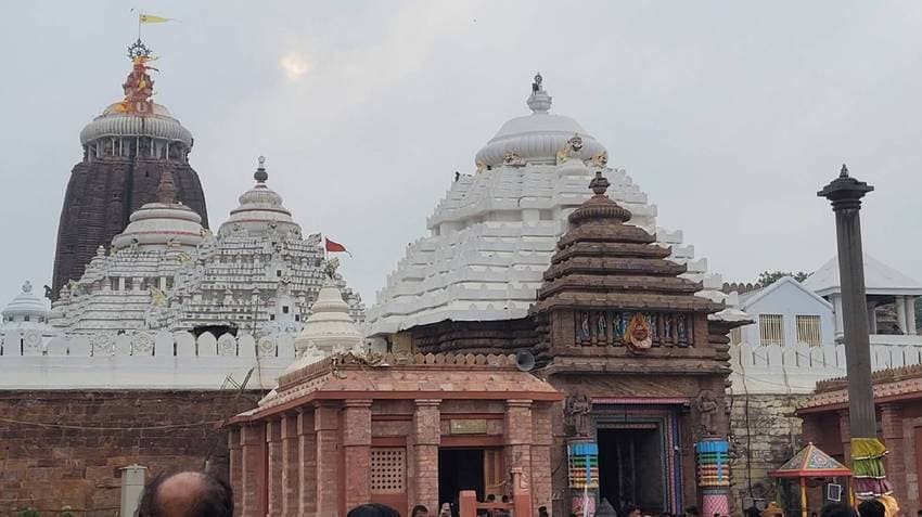 Darshan In Queue At Puri Shreemandir: Decision On Hold Due To Permit Issue, Says District Collector