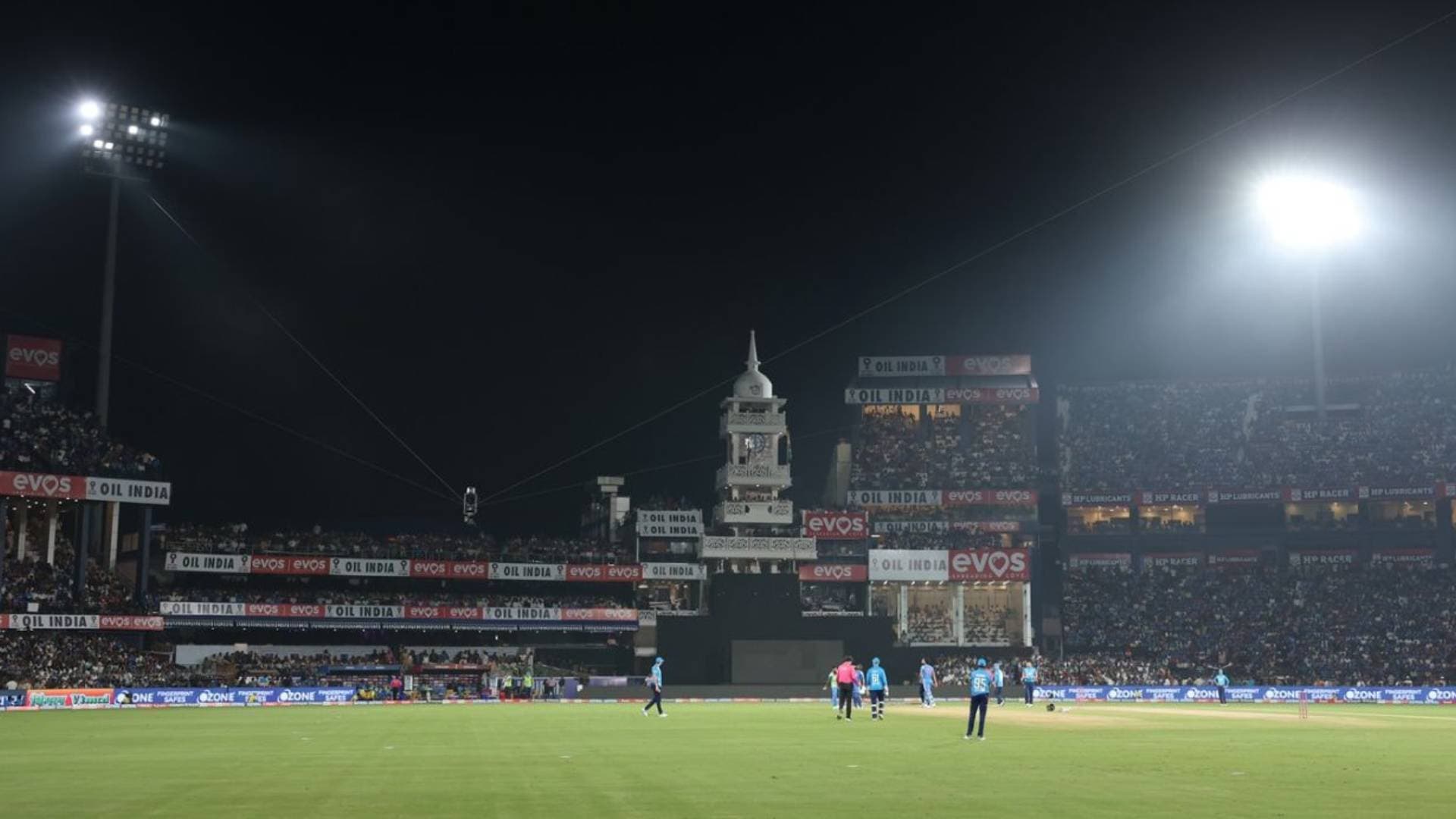 India vs England, 2nd ODI: Floodlight Failure Interrupts India Innings At Barabati Stadium