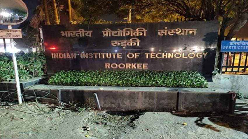 IIT Roorkee Team Finds Superbug’s Defense Mechanism, To Boost New Treatments
