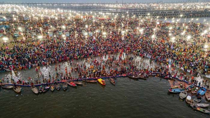 Surge In Devotees At Ganga Ghats in Varanasi On Maghi Purnima; Drones Monitor Massive Crowds