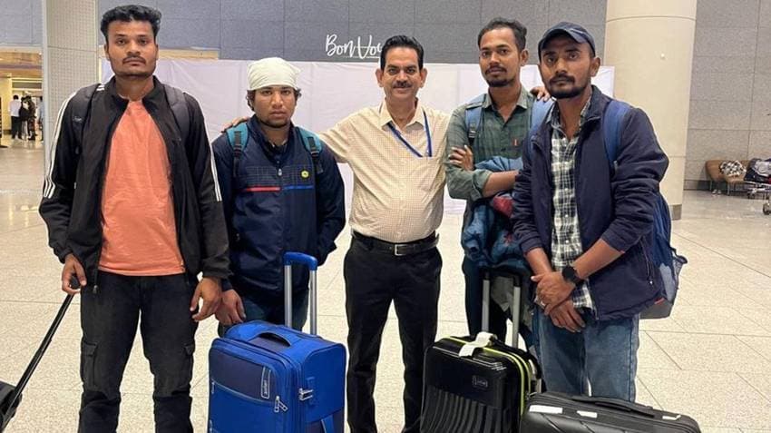 Four Odisha Workers Return Home Safely From Oman