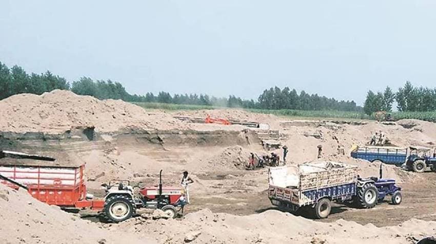 Smuggling Of Sand In Keonjhar: Ghasipura Police Seize 8 Tractors, 2 Haiwas in Raid