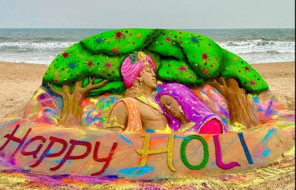 Sudarshan Pattnaik Catches Eye Balls With 'Radha-Krishna' Theme Sand Art On Holi