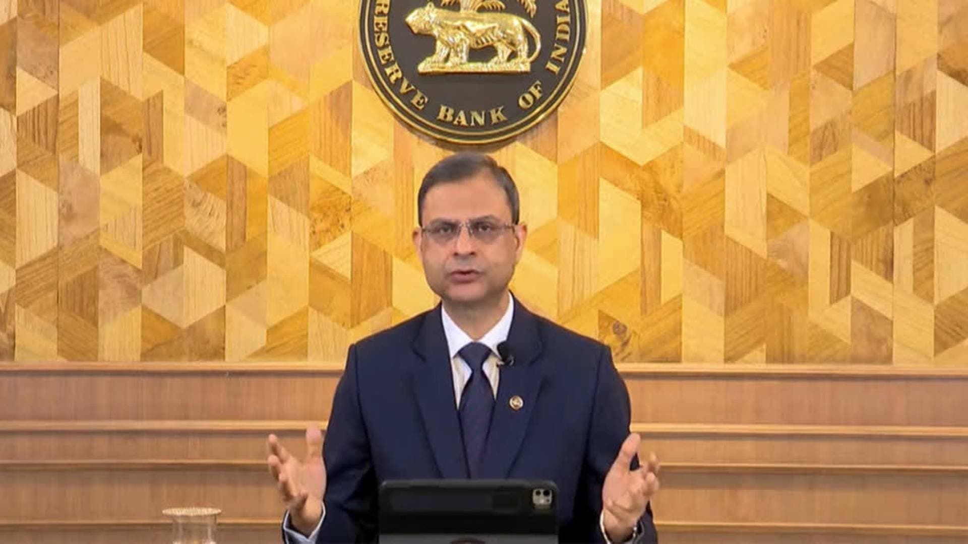 RBI Governor Sees AI As Key Tool To Combat Money Laundering
