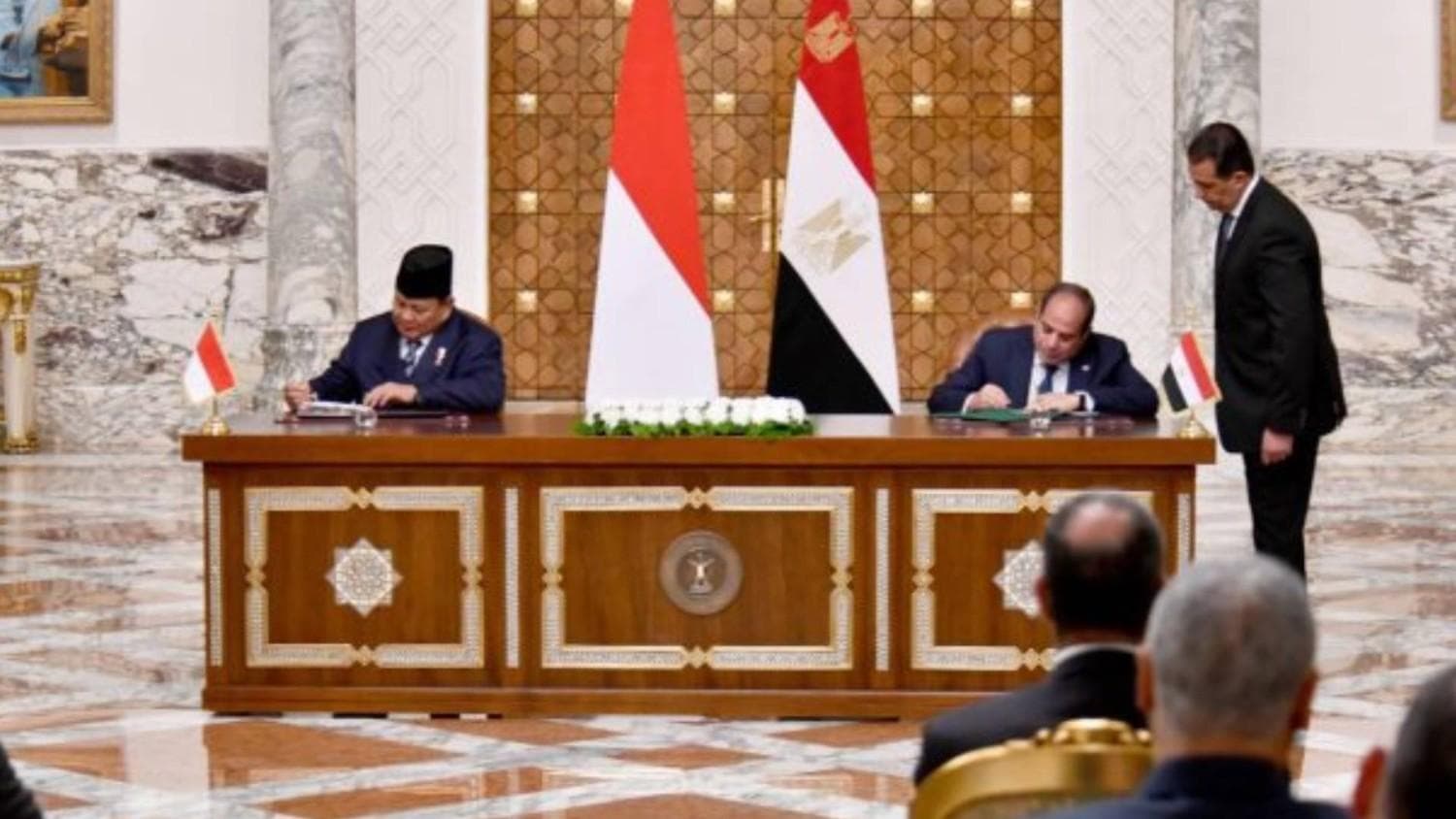Egyptian, Indonesian Leaders Discuss Gaza War, Enhancing Ties