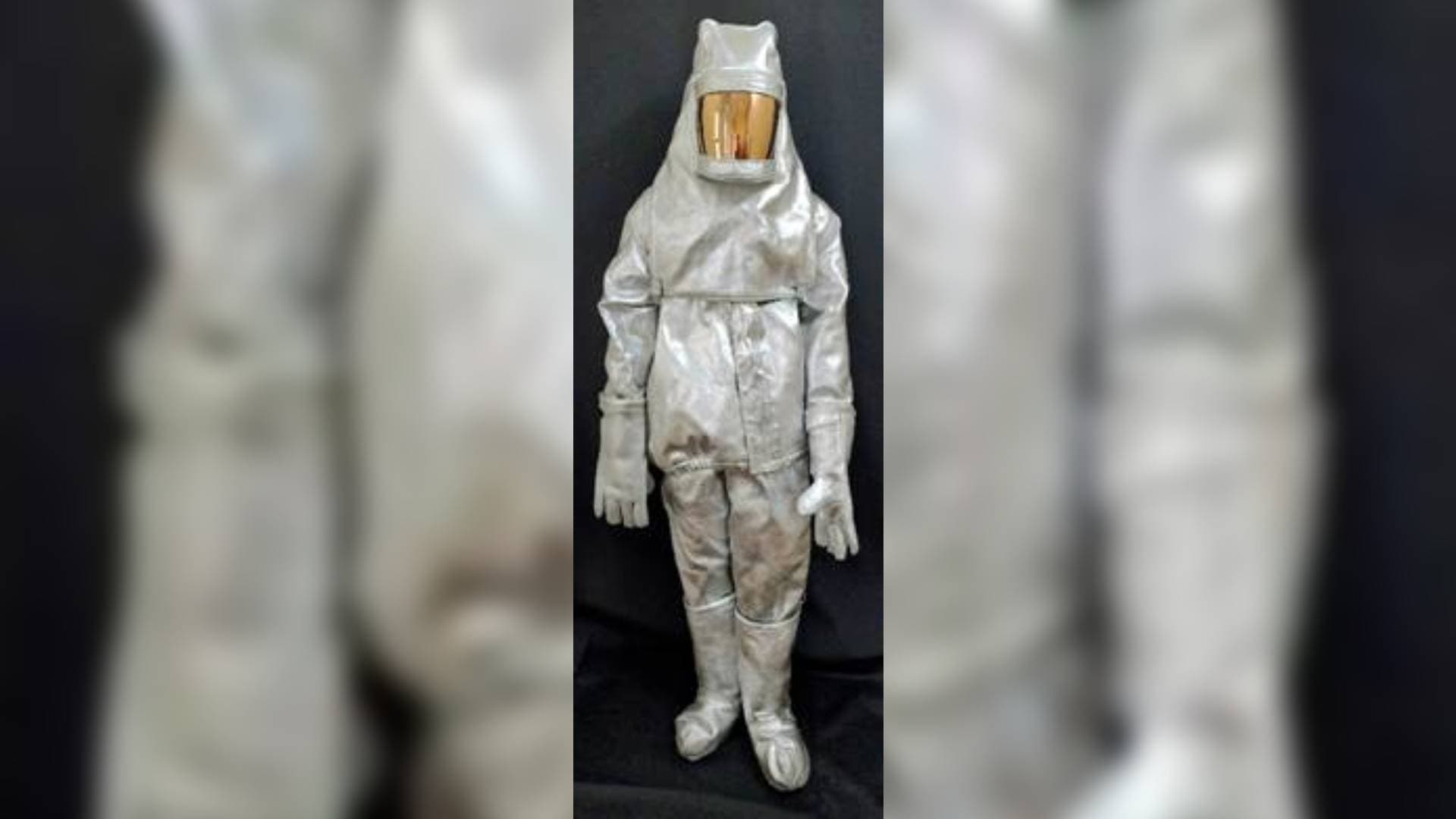 India To Soon Get Indigenous Firefighting Suit Made From Aluminised Coated Glass Fabrics