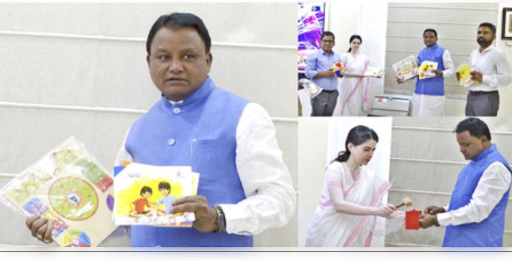 Odisha CM Reviews ‘Jadu Pedi’ Learning Kits Designed For Joyful Learning In Schools