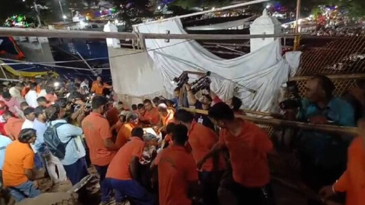 7 Die After 20-Foot-Long Stretch Collapses During Festival At Temple In Visakhapatnam