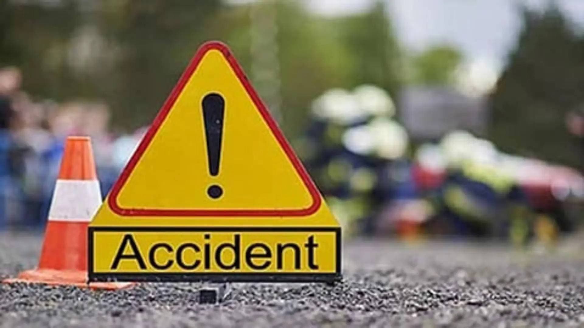 Odisha Road Mishap: Pickup Overturns; One Dead, 29 Injured