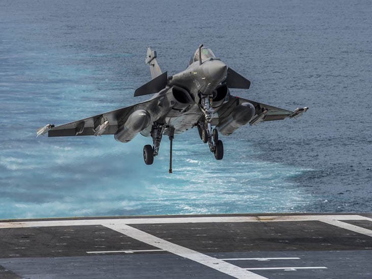 Rafale vs Rafale M: Comparing India’s Fighter Jets for Air and Sea