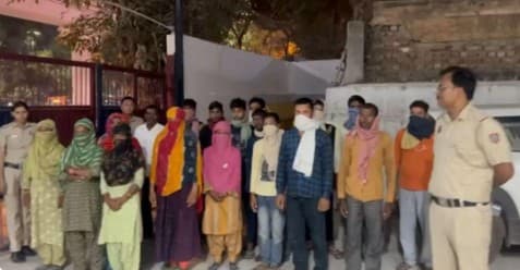 36 Bangladeshi Nationals, Including 17 Minors, Apprehended In Delhi