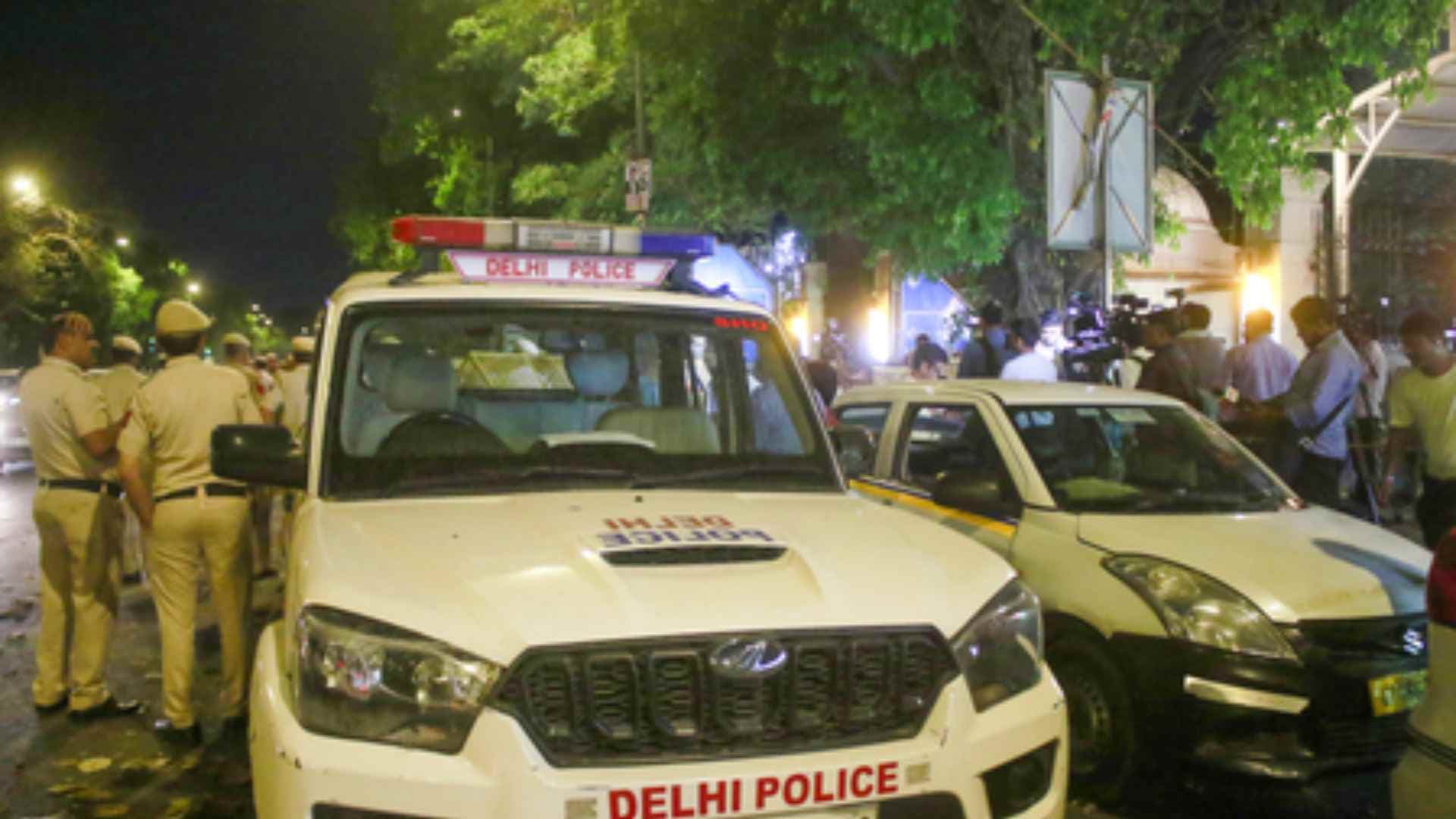 Delhi Police Detains 17 Illegal Bangladeshi Migrants In Major Crackdown In Vasant Kunj