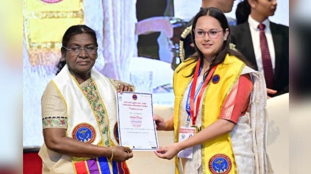 Serve Rural Areas, Tribal People: President Murmu Tells Young Doctors At AIIMS-Gorakhpur