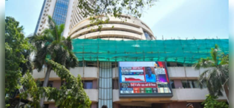 Indian Stock Market Settles Lower Amid Selling In IT And Metal Stocks