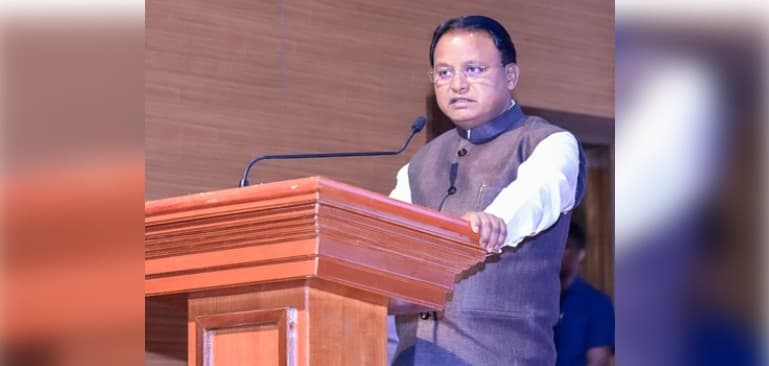 CM Majhi Highlights Odisha's Achievements In Key Sectors, Seeks Centre's Intervention To Expand Banking Services
