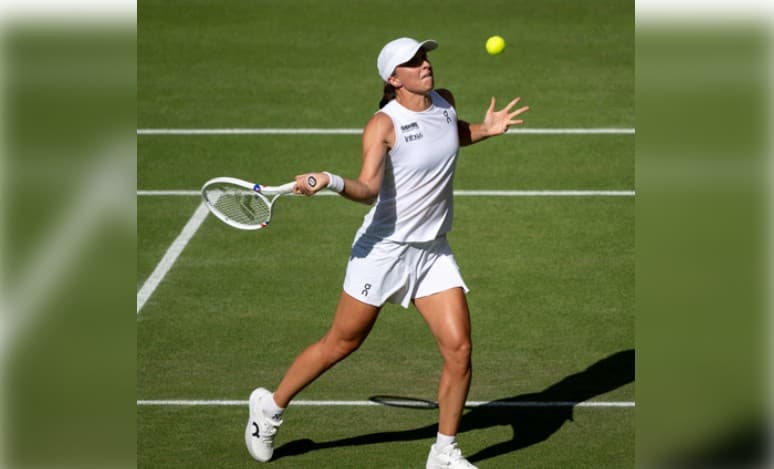 Wimbledon 2025: Swiatek Storms Past Bencic, Sets Up Summit Clash With Anisimova