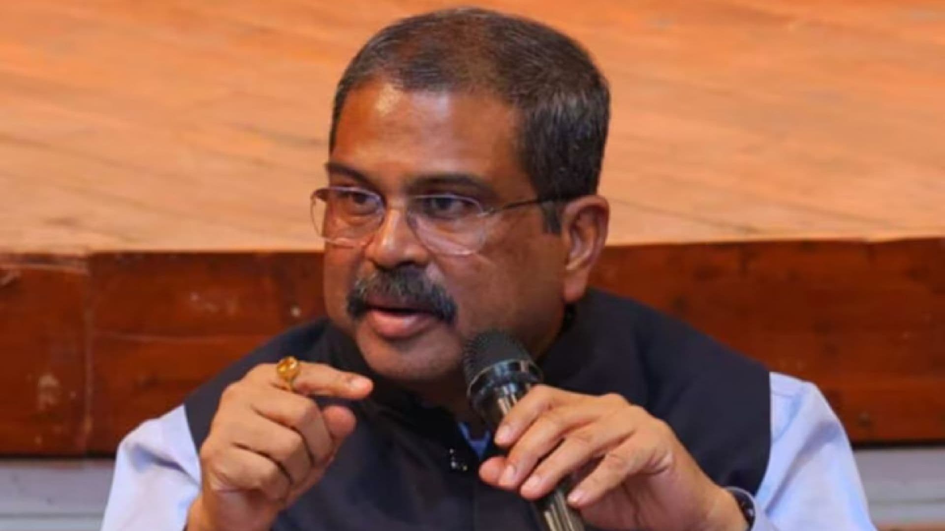 Dharmendra Pradhan Slams Rahul Gandhi Over President Murmu Remarks
