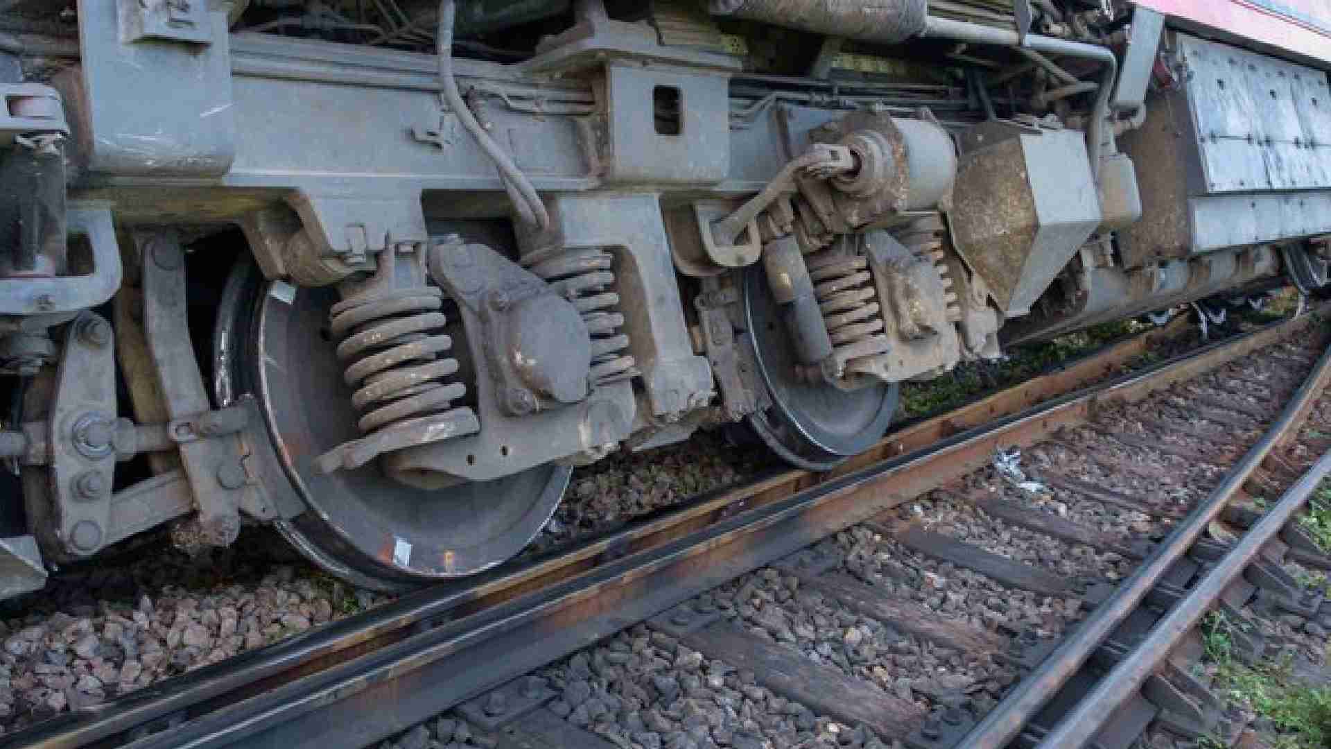 Goods Train Carrying Dolomite Derails In Sundergarh