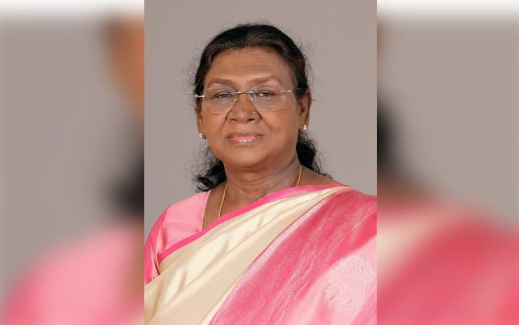 FM College Student Tragedy: President Murmu Meets Victim’s Family At AIIMS Bhubaneswar