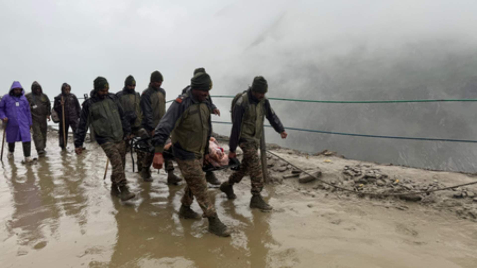 Indian Army Rescues Pilgrims Stranded On Amarnath Yatra Route In Kashmir Due To Landslide, Heavy Rain
