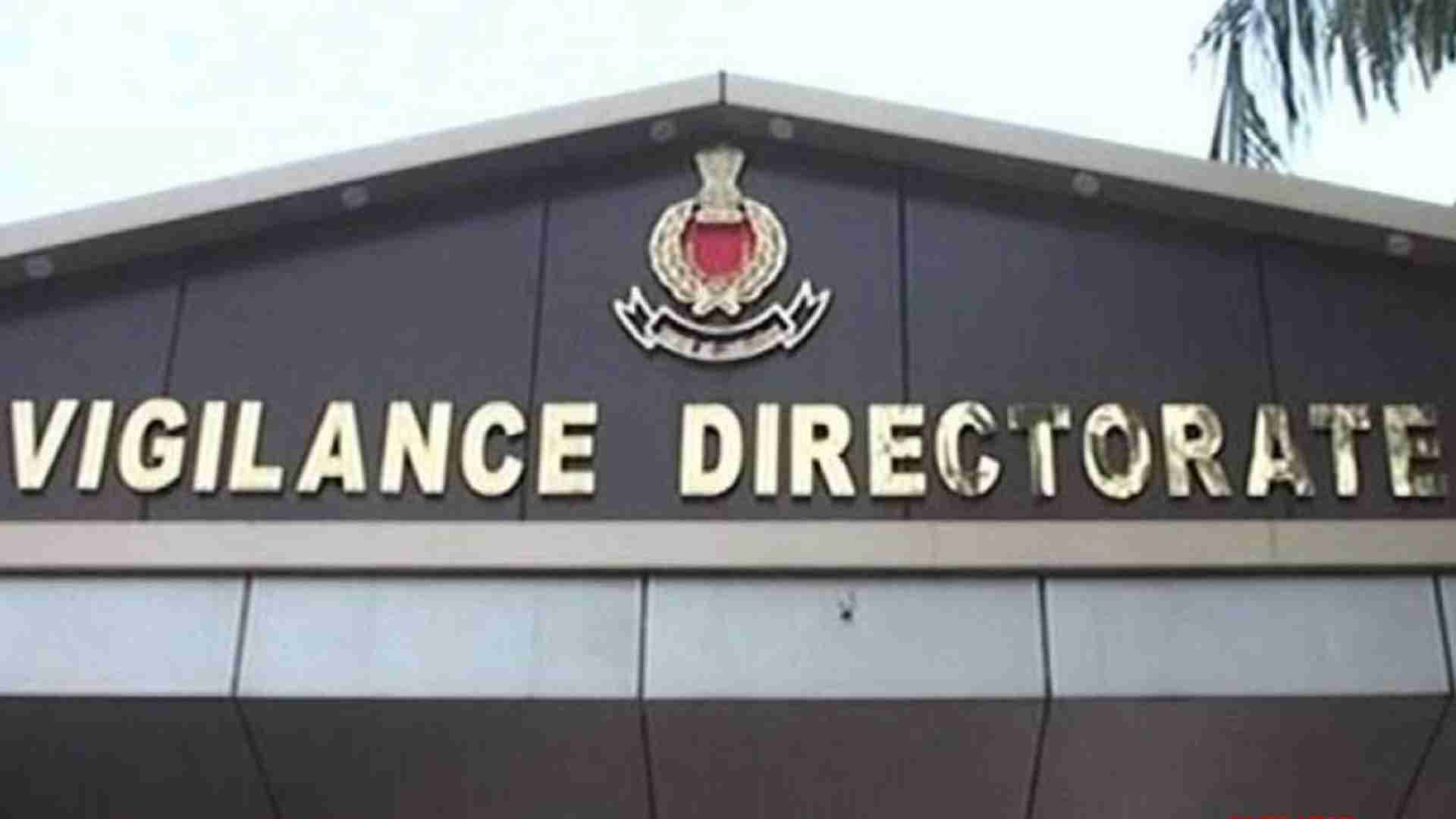 Odisha Vigilance Raids Illegal Sawmill In Bhadrak
