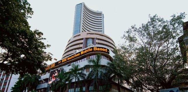 Stock Market Settles In Flat Zone As Aug 1 US Tariff Deadline Looms