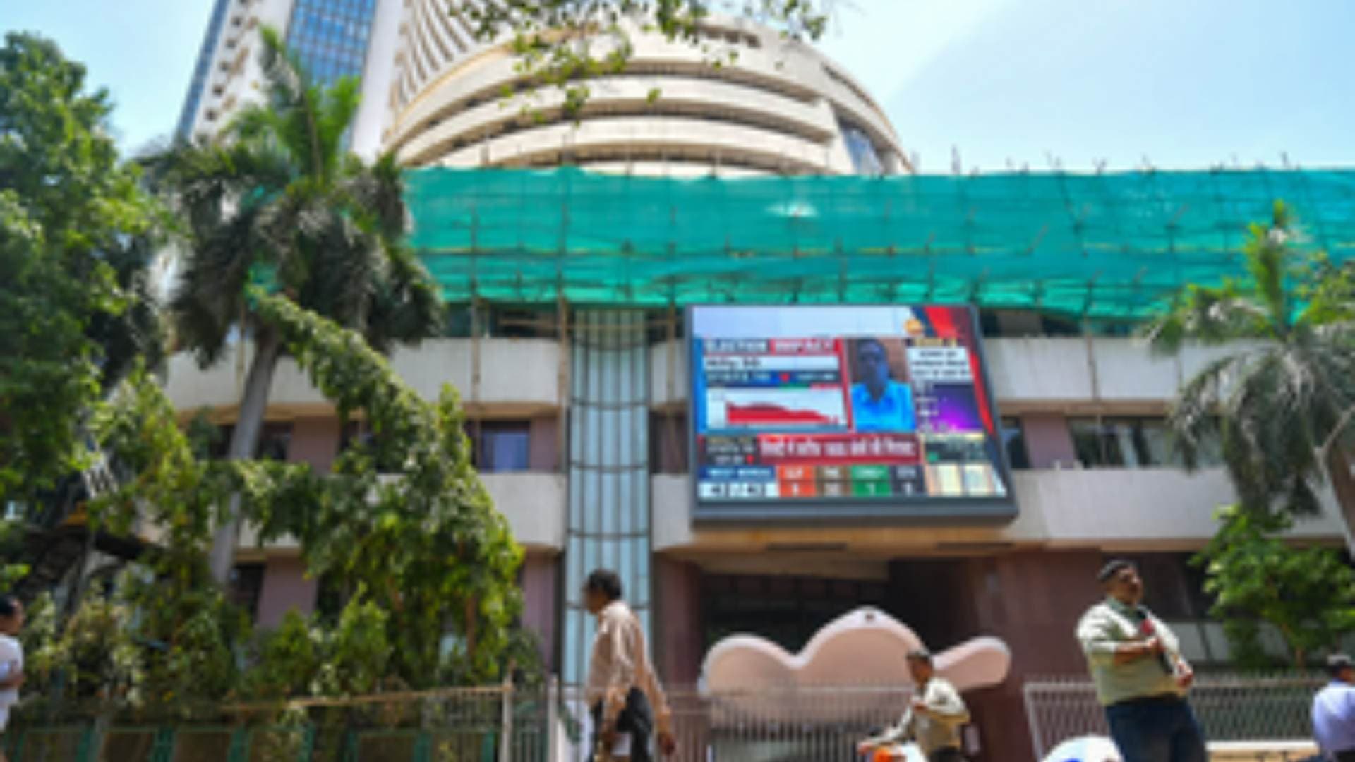 Indian Stock Market Surges Amid Value Buying, Sensex Jumps 540 Points