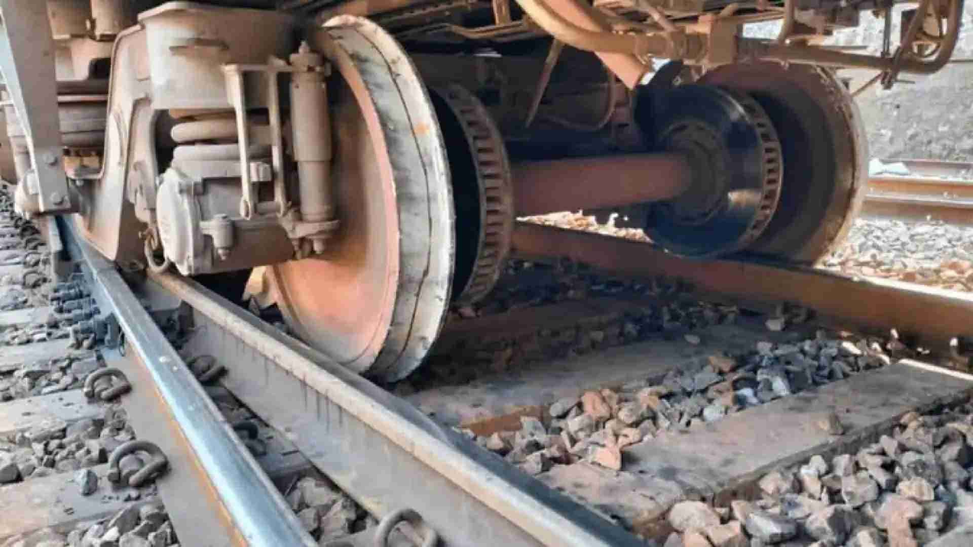 Rear Coach Of Shalimar–Sambalpur Express Derails Near Tangarpali