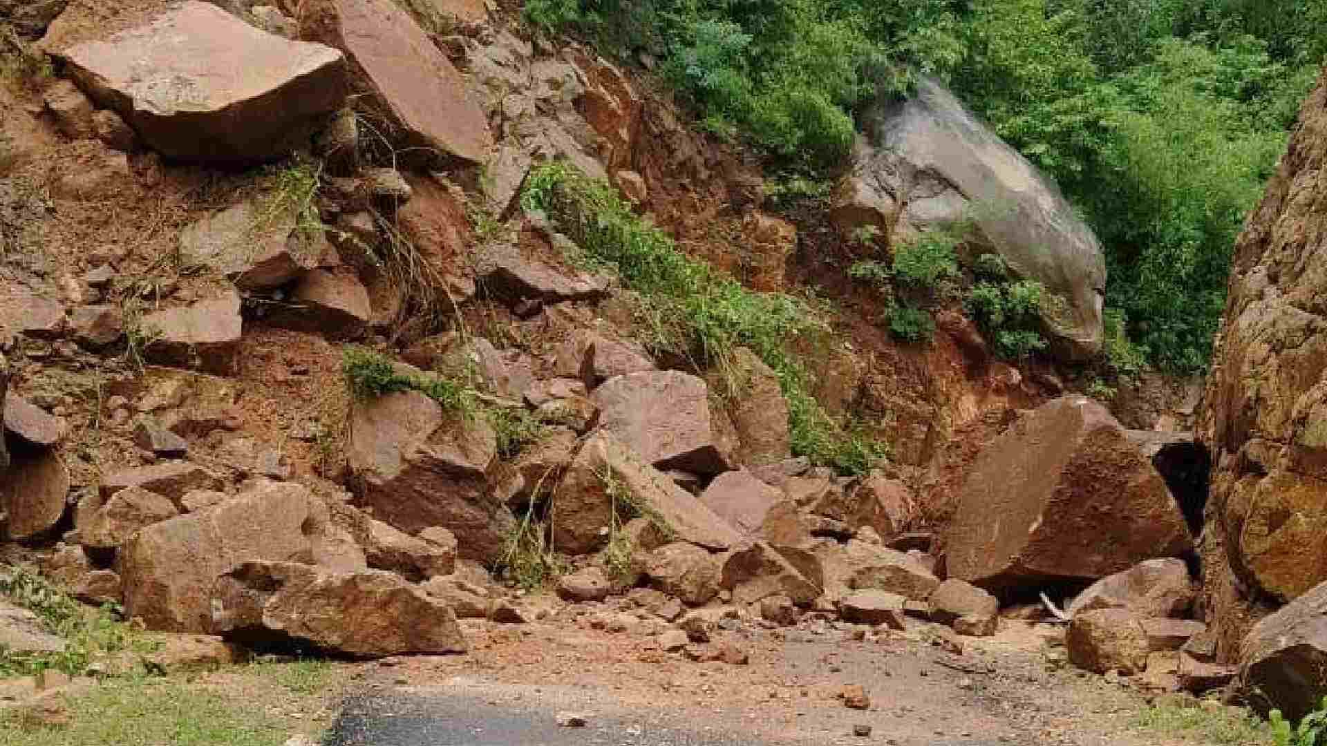 Monsoon Fury in Sundargarh: Massive Landslide Hits NH-520