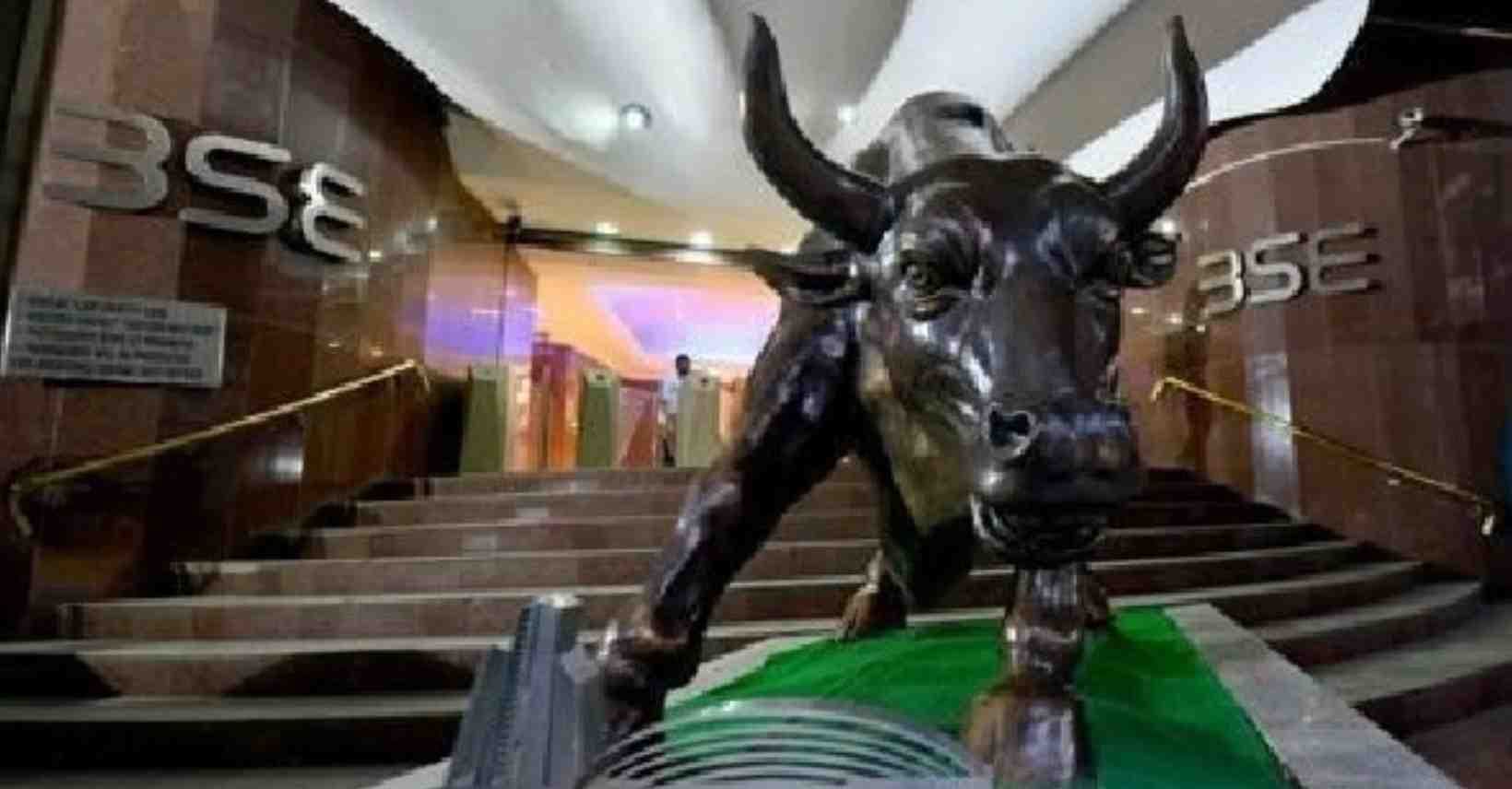 Sensex, Nifty Trade Flat After Mild Early Losses; Realty Stocks Gain