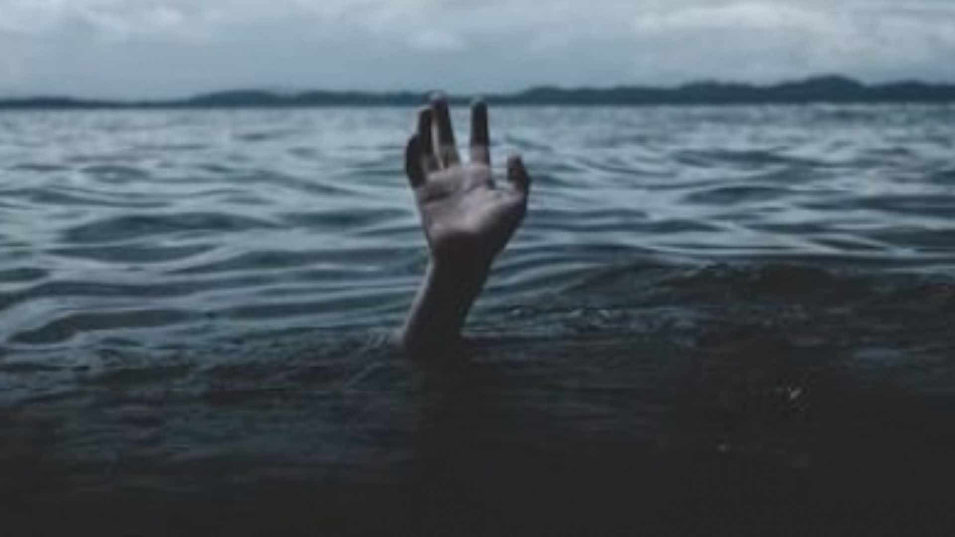 Five Kanwariyas Die As A DJ Vehicle Overturns In Flooded River In Bihar's Bhagalpur