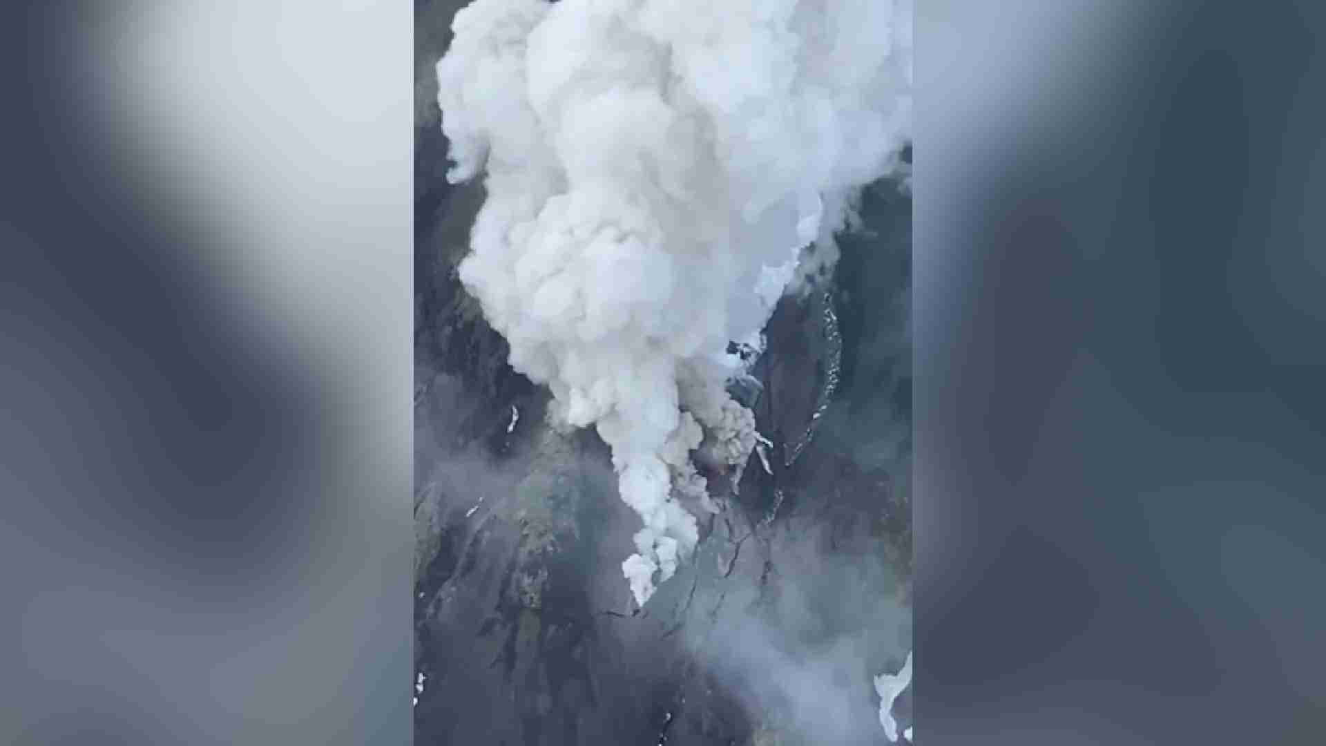 Russian Volcano Sends Ash Plume 10-Km High In KamchatkaRussian Volcano Sends Ash Plume 10-Km High In Kamchatka