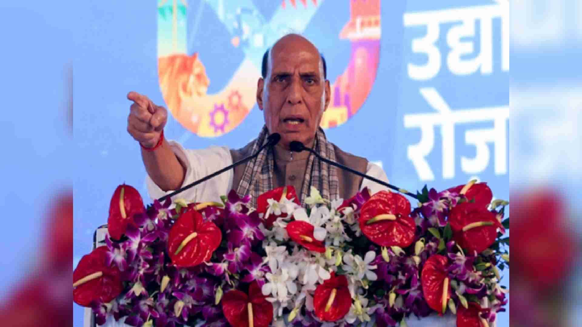 'None Can Stop India From Becoming A Leading Power': Rajnath Singh Rebukes Trump-Led Hostile Trade Tactics