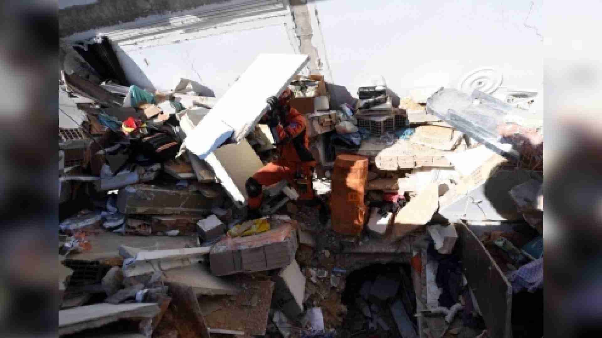 6.1-Magnitude Earthquake Strikes Turkey, One Killed