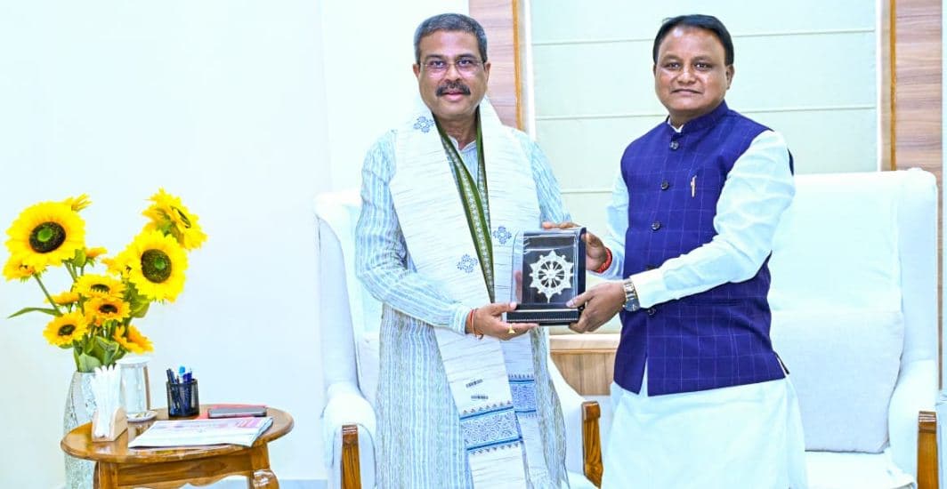 Union Minister Dharmendra Pradhan Meets CM Majhi To Discuss Education Reforms In Odisha