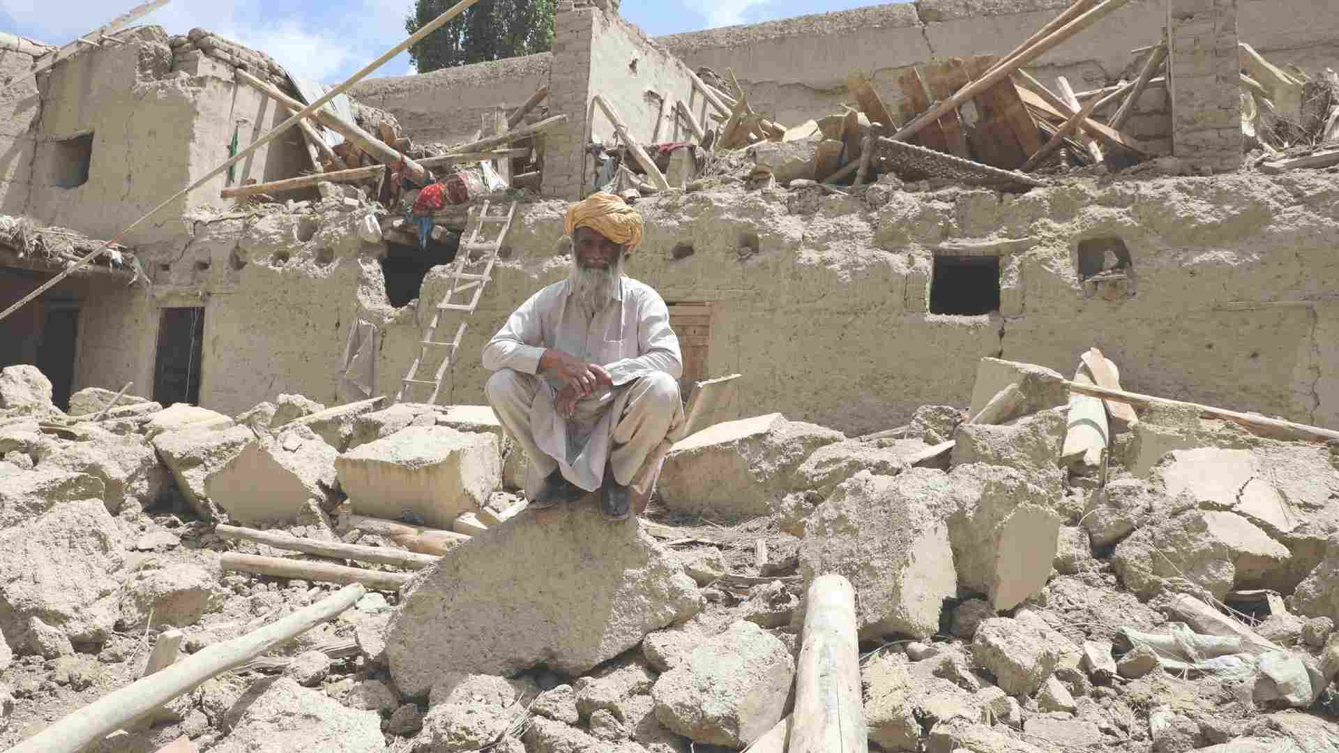 Afghanistan Earthquake Claims 622 Lives as Rescue Efforts Intensify