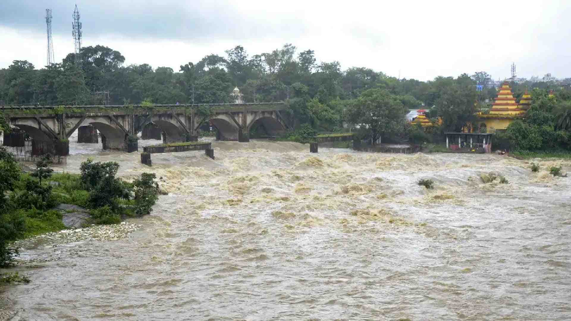 Odisha on Edge: Rivers Swell as Rainfall Triggers Flood Alert