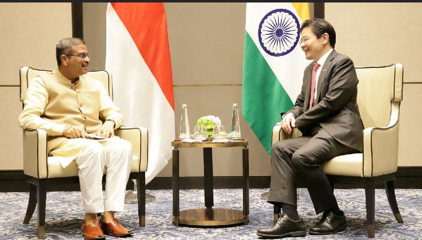 India, Singapore Deepen Educational Ties As Visiting PM Lawrence Wong Meets Dharmendra Pradhan
