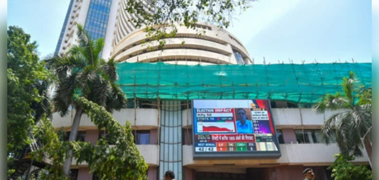 Stock Market Ends Flat; Auto Shares Surge As IT And FMCG Decline