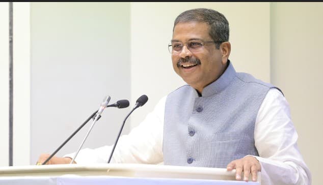 Teachers’ Day: Dharmendra Pradhan Hails Teachers As Architects Of Atmanirbhar Bharat