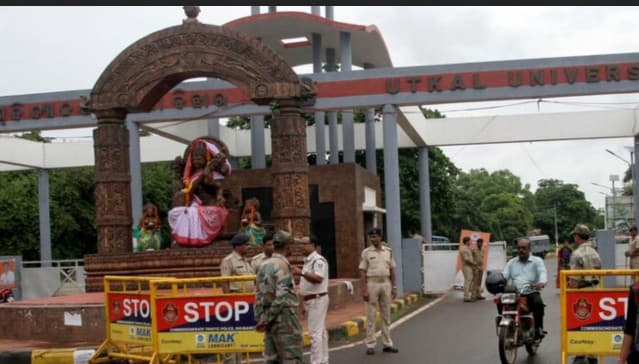 Utkal University Students Gherao VC Office Over Encroachment And Illegal Rentals