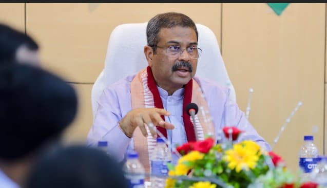 Union Minister Dharmendra Pradhan Reviews NEP Progress In Bengaluru